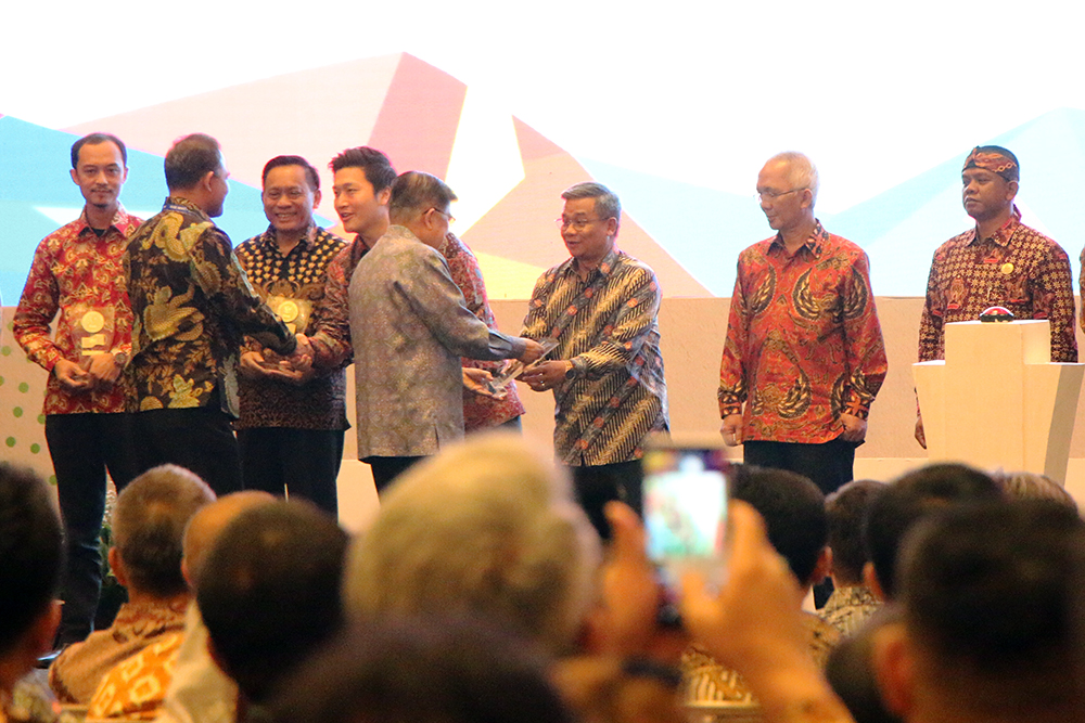 Universitas Al Azhar Indonesia Mendapat Penghargaan P4GN Dari BNN Pada Peringatan Hari Anti Narkotika Internasional (HANI) 2019